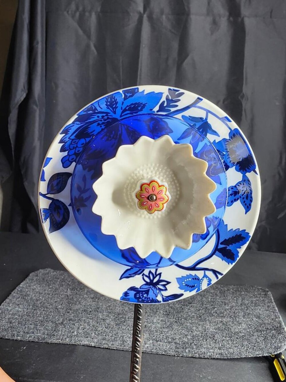 Title Upcycled Vintage Blue & White Porcelain China Plate Garden Flower Yard Art